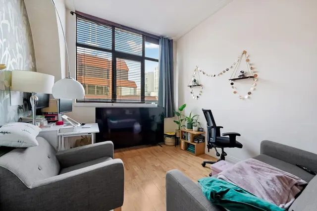 Prescot Street, London, E1, photo 2