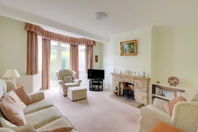 Photo 3 — Colin Close, Croydon, Croydon, CR0 8QD