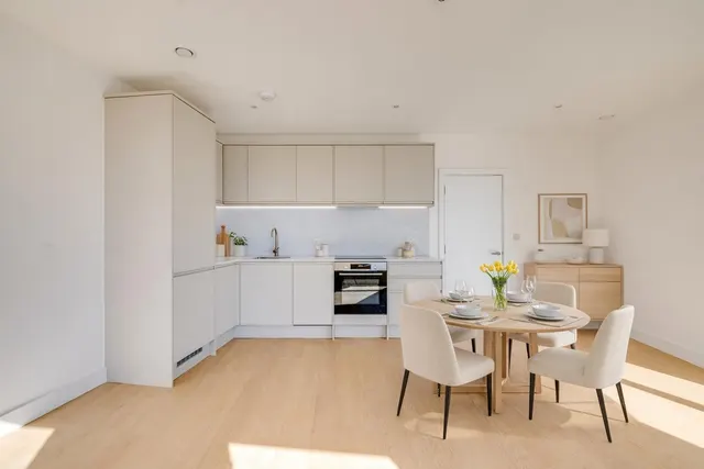 Lillie Road, Fulham, SW6, photo 2