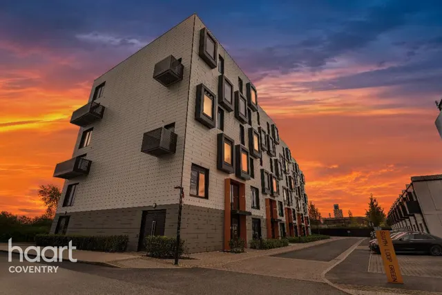 South Loop Green, Birmingham, B16, photo 1