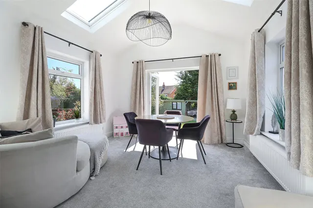 Woodlands Drive, South Godstone, RH9, photo 3