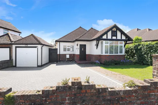Woodlands Drive, South Godstone, RH9, photo 1