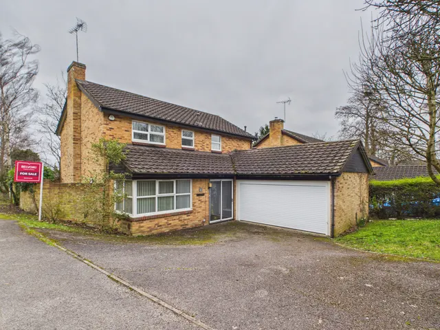 Hazel Road, Purley, Reading, RG8, photo 1
