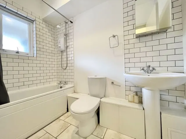 Photo 3 — Newlands Quay, London E1W 3QZ