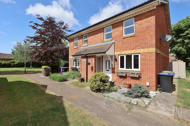 Rye Gardens, Baldock, photo 1