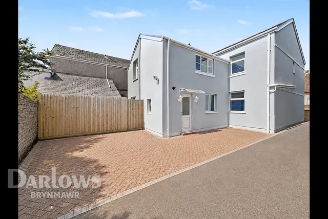 Market Square, Brynmawr, photo 1