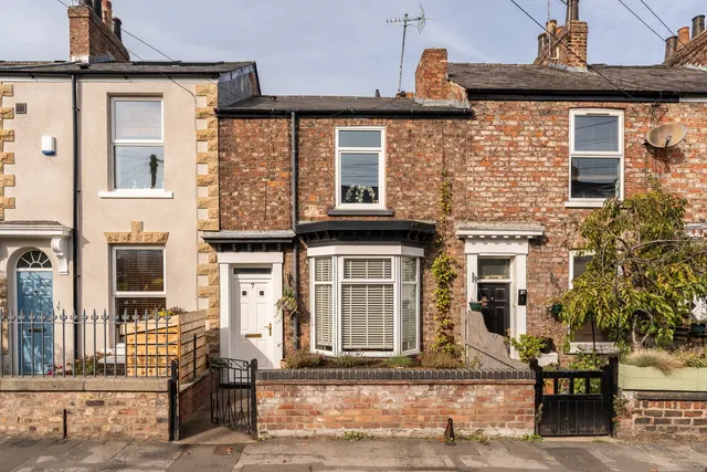Brownlow Street, York, YO31, photo 1