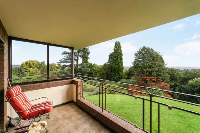 Lythe Hill Park, Haslemere, GU27, photo 2