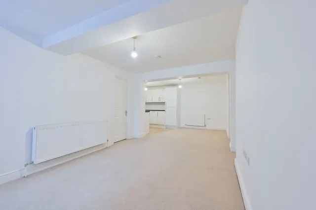 Watford, WD17, photo 3
