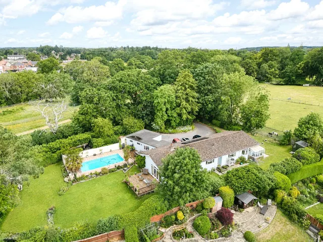 Marl Lane, Fordingbridge, Hampshire, SP6 1JR, photo 1