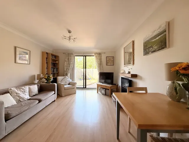 Fitzrobert Place, Surrey Egham, TW20, photo 2