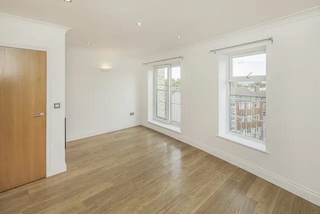 Palace Road, London, SE19, photo 3