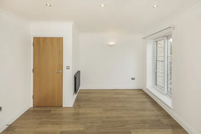 Palace Road, London, SE19, photo 2