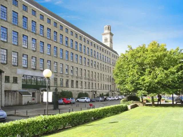 Saltaire, Bradford, West Yorkshire, photo 1