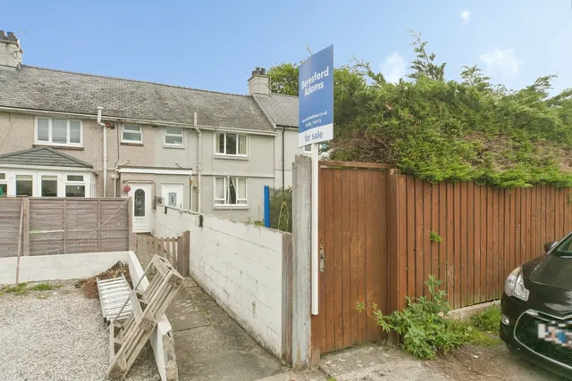 Maes Hyfryd, Llanfairpwllgwyngyll, LL61, photo 1