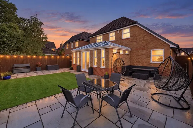 Turnbury Close, Euxton, PR7, photo 1