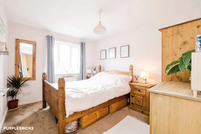 Marwell Close, Romford, RM1, photo 3