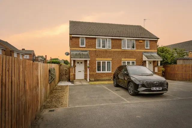 Kingfisher Court, Normanton, West Yorkshire, WF6, photo 1
