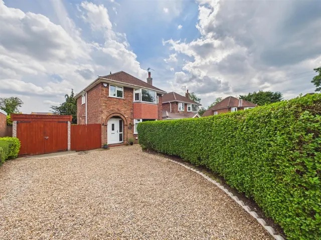 Newark Road, North Hykeham, Lincoln, photo 1