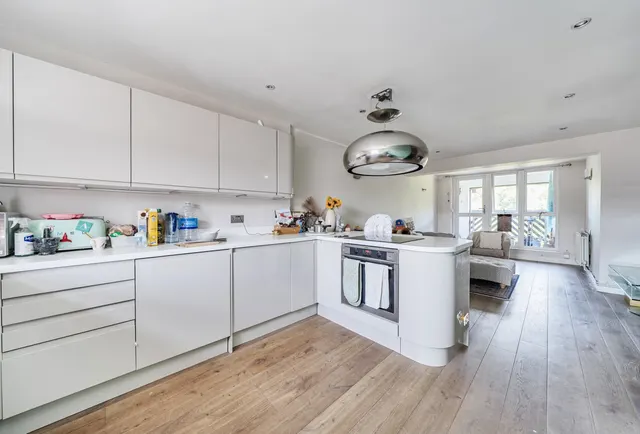 Photo 3 — Buttermere Close, Morden, SM4 4SG
