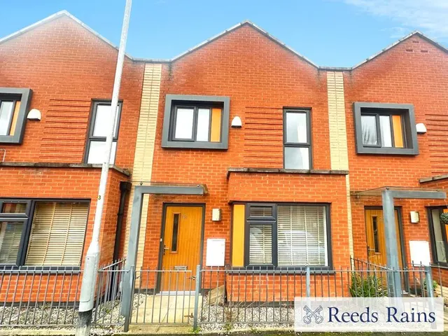 Florin Lane, Salford, M6, photo 1