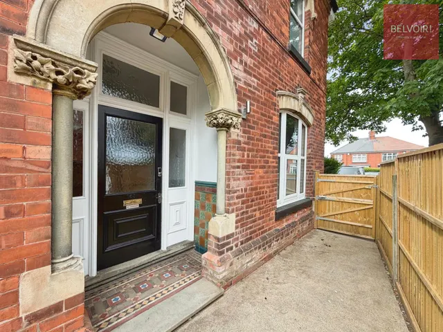 Photo 2 — Clee Road, Cleethorpes, DN35