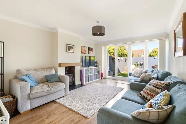 Churchill Road, Dunstable, LU6, photo 3
