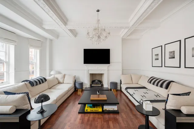 Photo 2 — Davies Street, Mayfair, London
