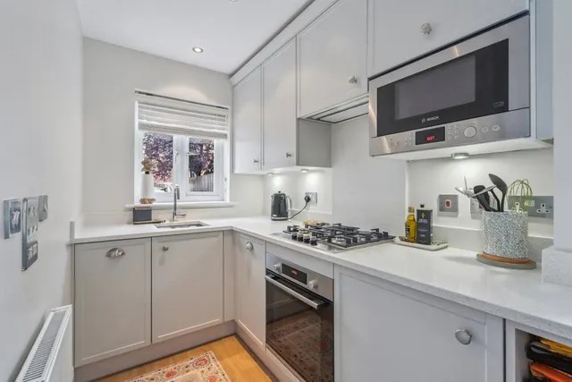 Alastair Mews, Beaconsfield, HP9, photo 2