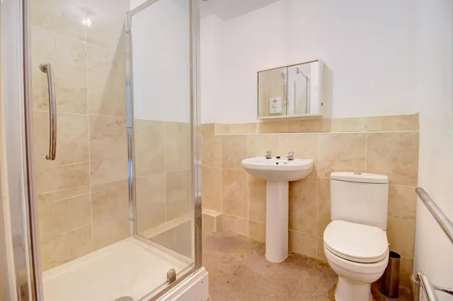 Farm View Drive, Basingstoke, RG24, photo 2