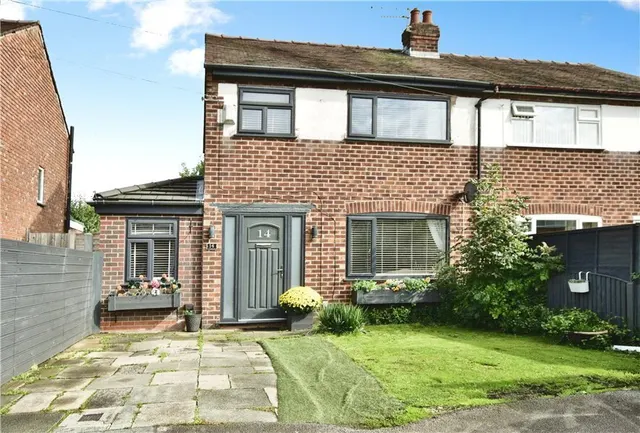 Lighthorne Road, Stockport, SK3, photo 1