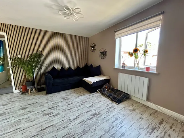 Rupert Close, Devizes, SN10, photo 2