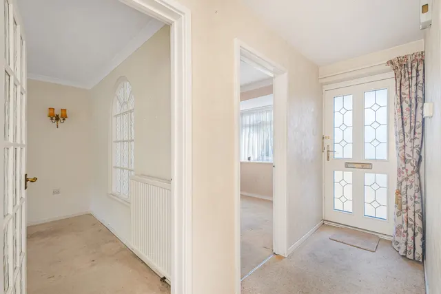 Acacia Close, Stanmore, HA7, photo 3