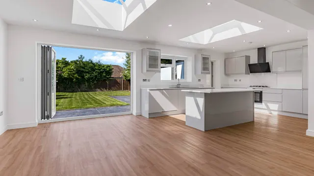 Photo 3 — Roughley Drive, Sutton Coldfield, Sutton Coldfield, B75 6PN