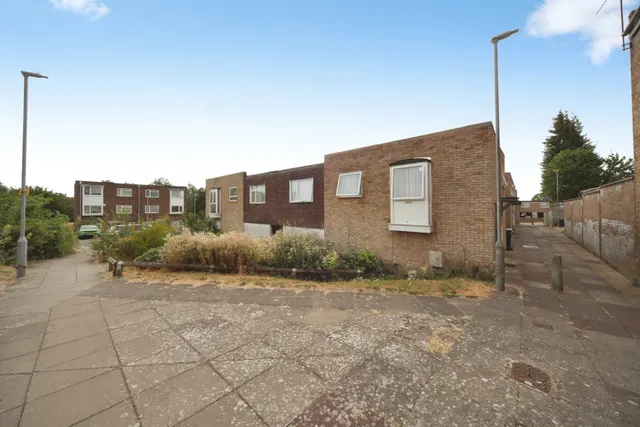 Brussels Way, Luton, LU3, photo 1