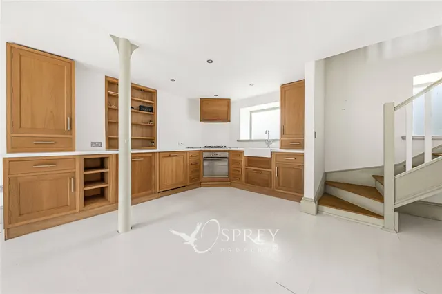 West Street, Oundle, PE8, photo 2