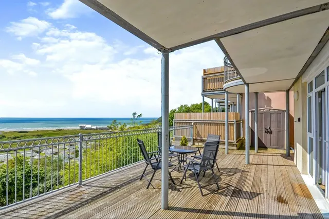 Coastal View, Pendine, SA33, photo 2
