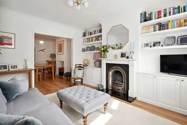 Photo 3 — Chestnut Road, Twickenham, TW2 5QZ