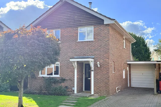 Ringwood, BH24, photo 2