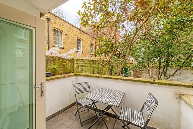 Photo 3 — Oakley Street, Chelsea, London, SW3