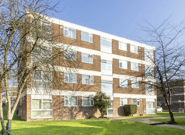 Langham Gardens, Ealing, W13, photo 1
