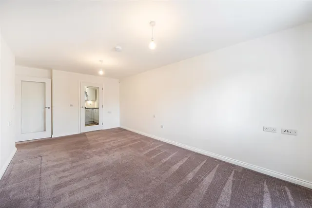 Silver Street, Kings Heath, B14, photo 3