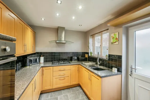 Photo 2 — Wellington Grove, Doncaster, South Yorkshire, DN5