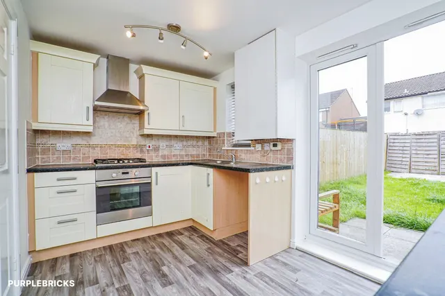 St. Mathew Way, Leeds, LS14, photo 2