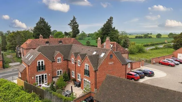 Yew Tree Courtyard, Nuneham Courtenay, OX44, photo 3