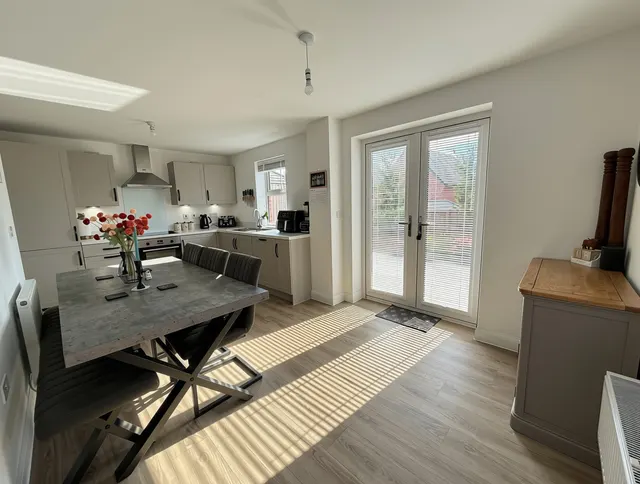 Clarissa Close, Tiverton, EX16, photo 2