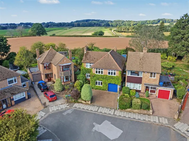 Richmond Gardens, Redhill, NG5, photo 2