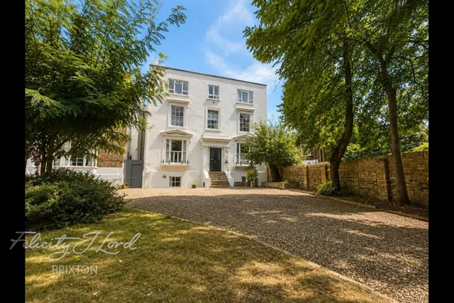 Larkhall Rise, London