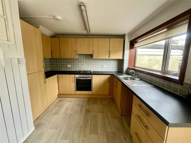Photo 2 — Waverley Drive, Glenrothes, Fife, KY6