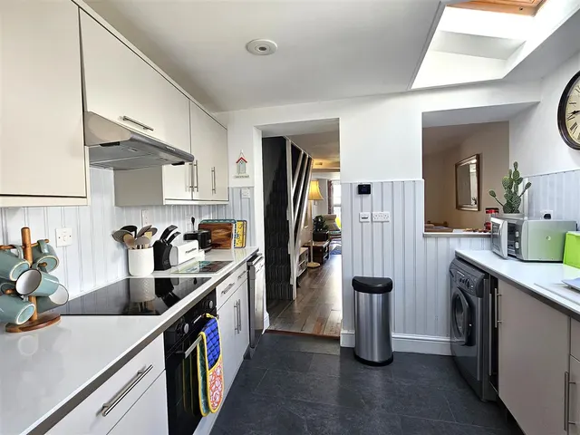 Fore Street, Polruan, photo 2